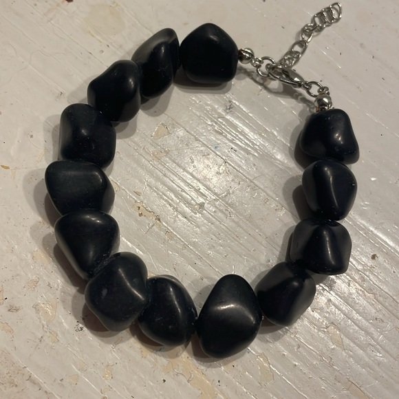 8” polished black onyx bracelet with lobster clasp - Picture 4 of 12